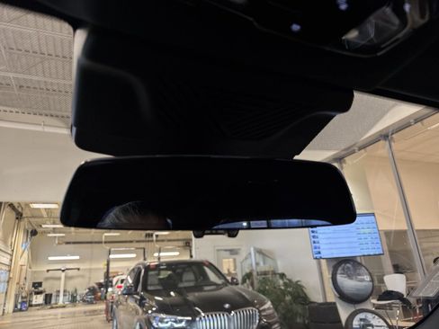 Used 2025 BMW X1 M35i image 26