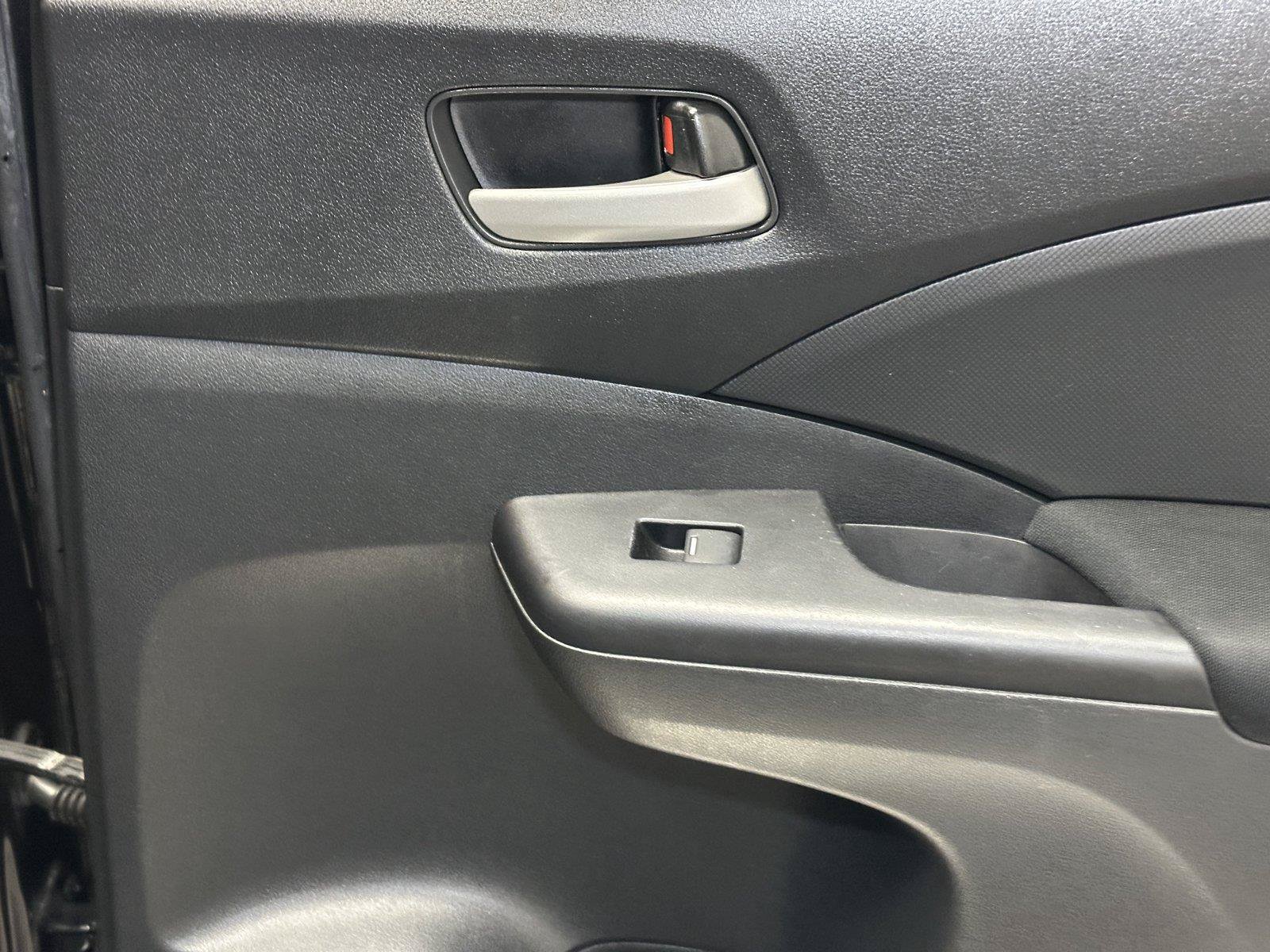 Used 2013 Honda CR-V LX image 33