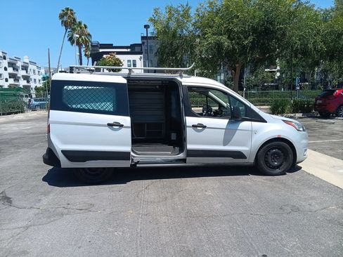 Used 2019 Ford Transit Connect XLT FWD image 11