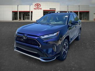 Certified 2025 Toyota RAV4 XSE AWD/4WD video 1