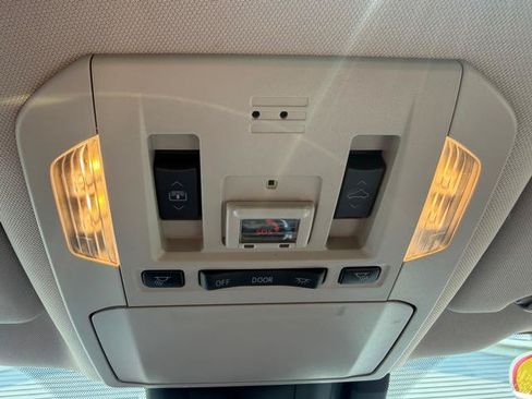 Used 2022 Toyota Highlander Platinum AWD/4WD image 9