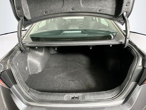 Used 2024 Nissan Altima 2.5 SV image 26