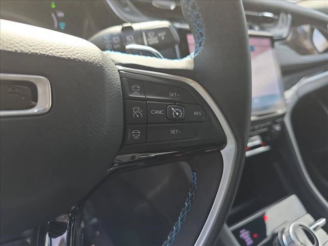 Used 2024 Jeep Grand Cherokee Trailhawk AWD/4WD image 19