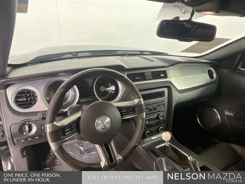 Used 2010 Ford Mustang Shelby GT500 RWD image 25