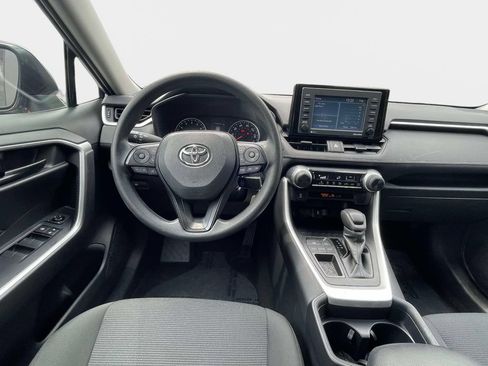 Used 2020 Toyota RAV4 LE FWD image 12