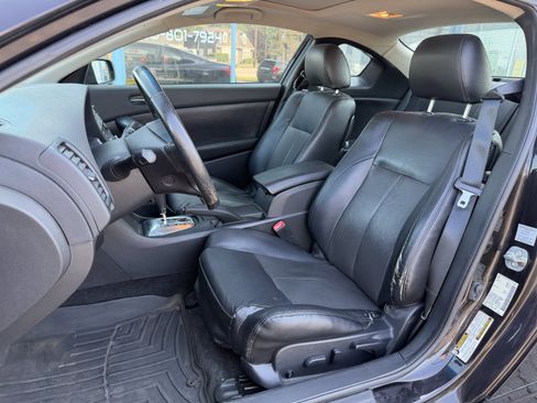 Used 2011 Nissan Altima 3.5 SR w/ 3.5SR Premium Pkg FWD image 13