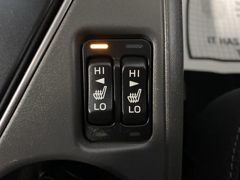 Used 2024 Subaru Crosstrek 2.0i Premium image 18