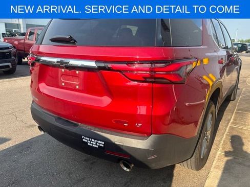 Certified 2023 Chevrolet Traverse LT FWD image 8