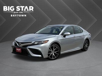 Used 2024 Toyota Camry SE w/ Convenience Package