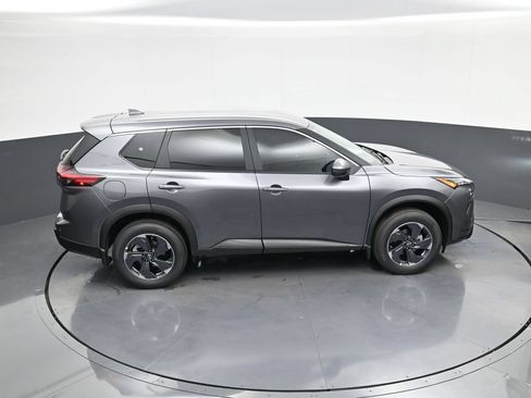Certified 2026 Nissan Rogue SV FWD image 35