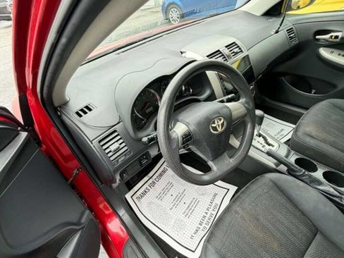 Used 2012 Toyota Corolla S image 11