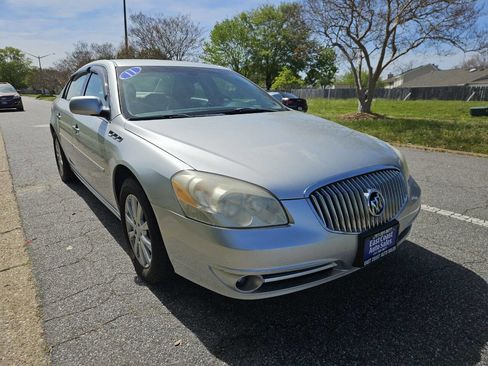 Used 2011 Buick Lucerne CXL w/ Driver Confidence Package FWD image 8