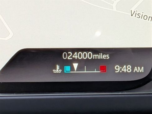 Used 2023 Land Rover Defender 90 S image 21