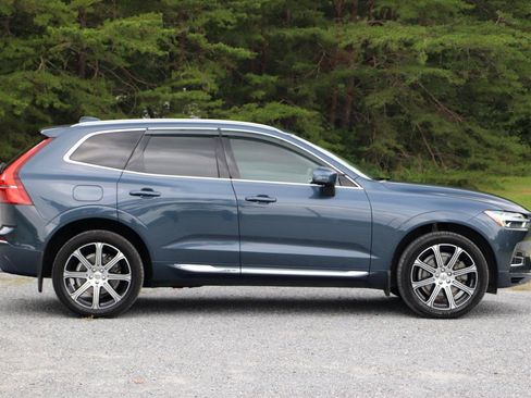 Used 2021 Volvo XC60 T8 Inscription w/ Protection Package Premier AWD/4WD image 2