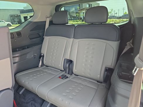 Certified 2024 Kia EV9 Wind AWD/4WD image 36