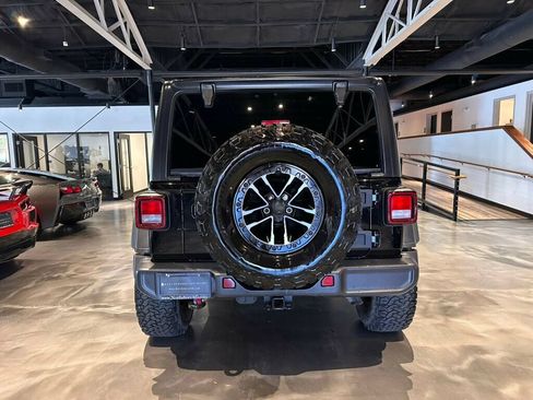Used 2024 Jeep Wrangler Unlimited Sport AWD/4WD image 4