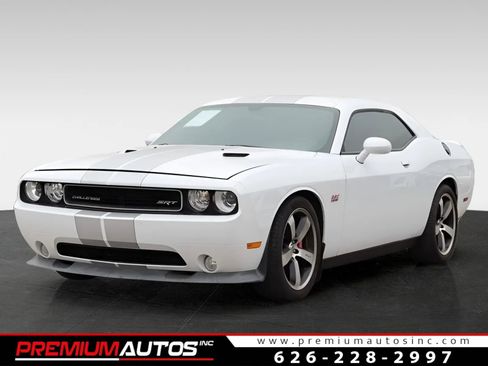 Used 2012 Dodge Challenger SRT8 image 1