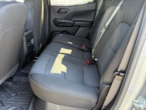 Used 2025 Chevrolet Colorado W/T w/ WT Custom Package RWD image 31