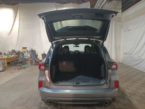 Used 2023 Ford Escape ST-Line image 19
