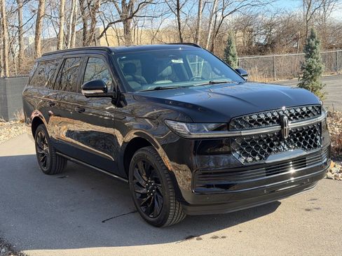 New 2026 Lincoln Navigator L Reserve w/ Jet Appearance Package AWD/4WD image 7