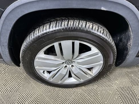 Used 2019 Volkswagen Atlas SE w/ Towing Package image 10