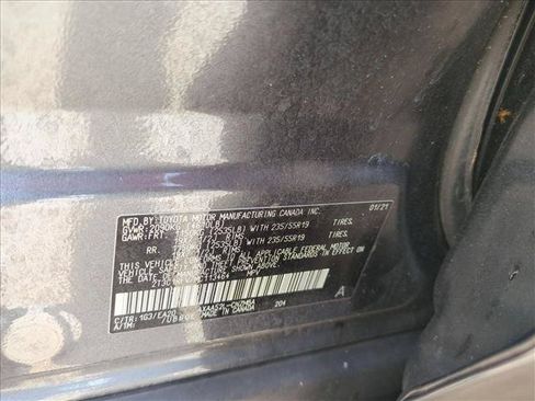 Used 2021 Toyota RAV4 XLE Premium FWD image 15