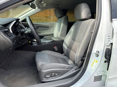 Used 2016 Chevrolet Impala LS image 12