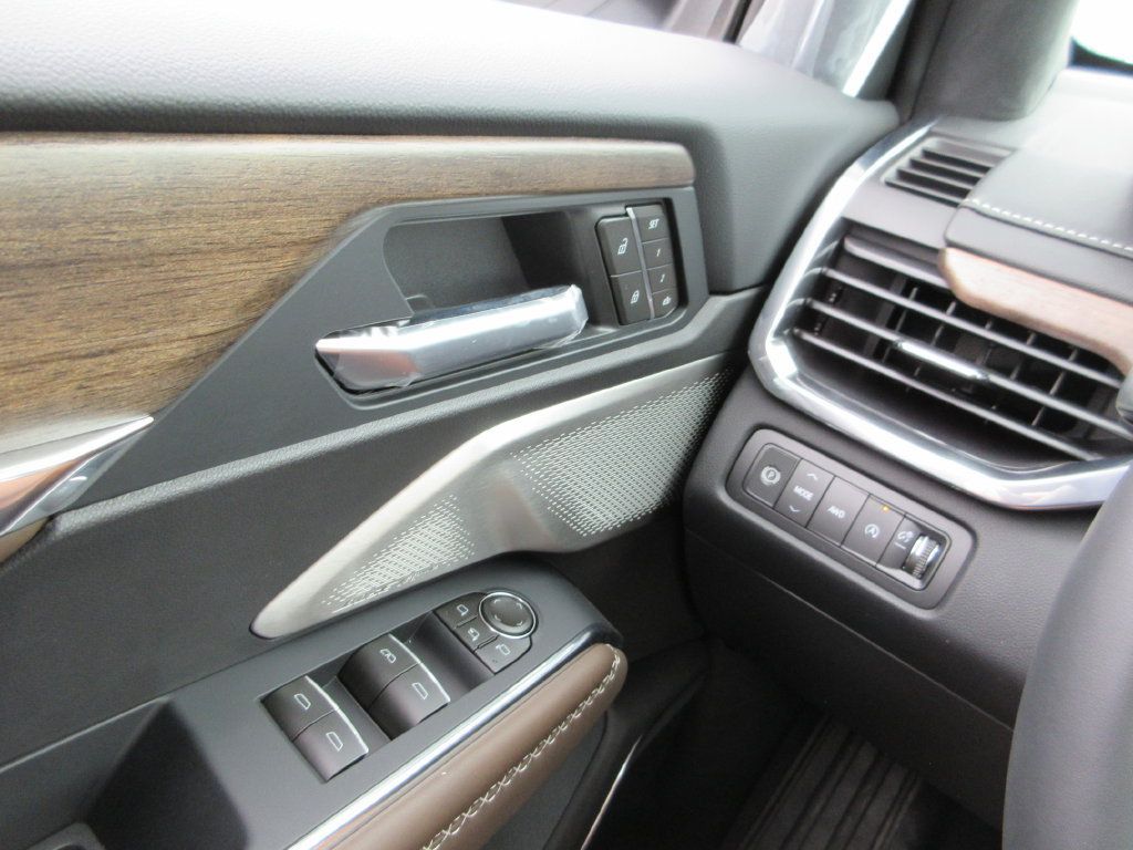 New 2027 GMC Acadia Denali Ultimate AWD/4WD image 16
