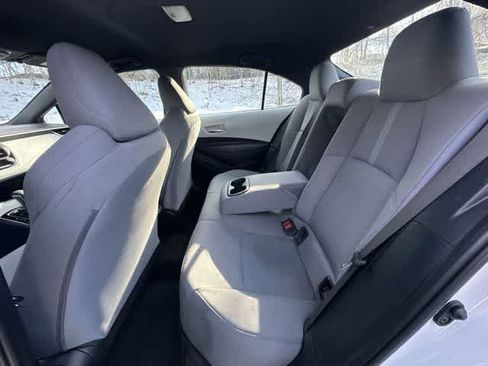 Used 2023 Toyota Corolla SE image 18