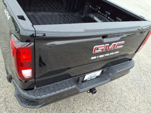 New 2026 GMC Sierra 1500 Pro w/ Graphite Edition image 18