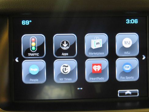 Used 2017 GMC Yukon Denali w/ Enhanced Security Package image 41