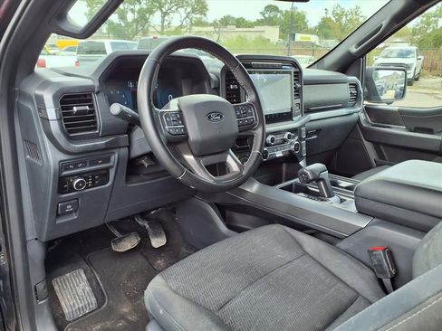 Used 2024 Ford F150 XLT w/ Equipment Group 302A MID image 21