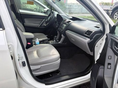 Used 2015 Subaru Forester 2.5i Limited AWD/4WD image 3
