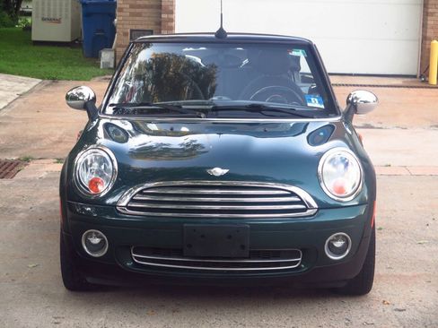 Used 2010 MINI Cooper Convertible FWD image 19
