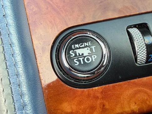 Used 2006 Bentley Flying Spur Flying Spur AWD/4WD image 23