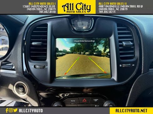 Used 2020 Chrysler 300 S RWD image 33