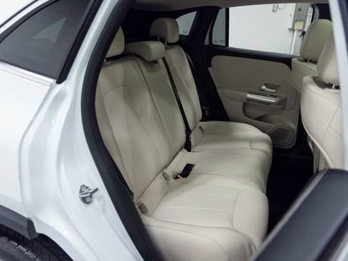 Used 2022 Mercedes-Benz GLA 250 4MATIC image 24