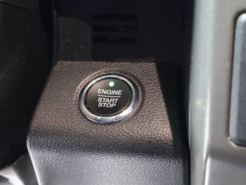 Used 2020 Ford Expedition XLT w/ Equipment Group 202A AWD/4WD image 31