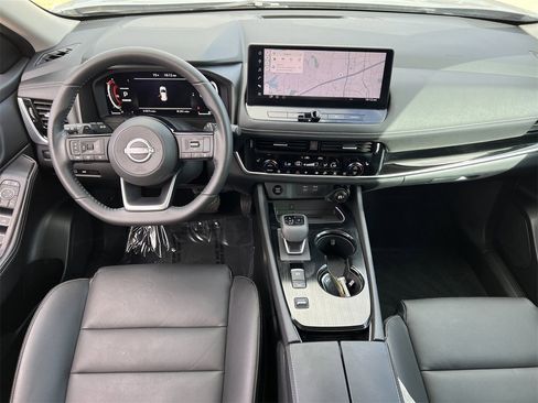 Certified 2024 Nissan Rogue SL w/ SL Premium Package image 9