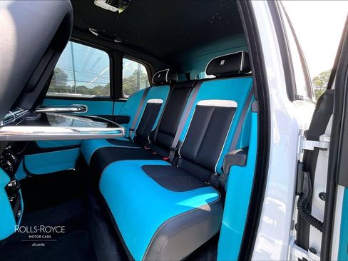 Certified 2025 Rolls-Royce Cullinan AWD/4WD image 24