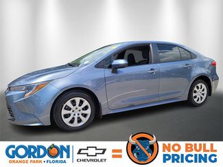 Used 2025 Toyota Corolla LE image 1