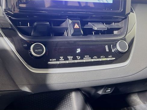 Certified 2024 Toyota Corolla LE w/ LE Convenience Package FWD image 15