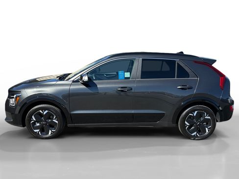 Used 2024 Kia Niro Wind w/ Wind Preserve Package FWD image 2