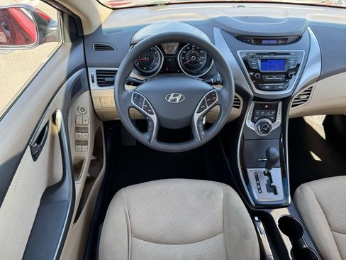 Used 2013 Hyundai Elantra GLS w/ Preferred Pkg image 20