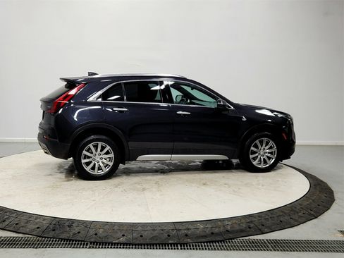 Used 2023 Cadillac XT4 Premium Luxury image 8