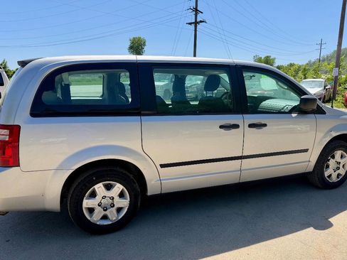 Used 2008 Dodge Grand Caravan SE FWD image 6