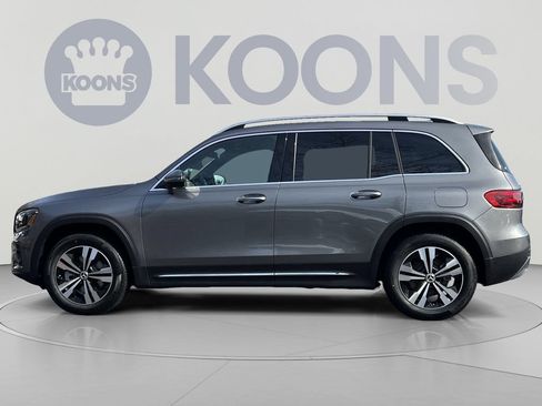 Used 2026 Mercedes-Benz GLB 250 4MATIC image 2