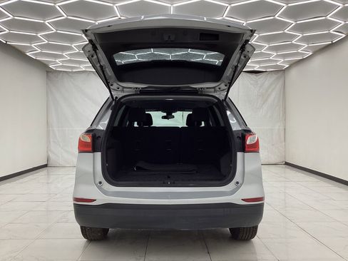 Used 2021 Chevrolet Equinox LS image 41