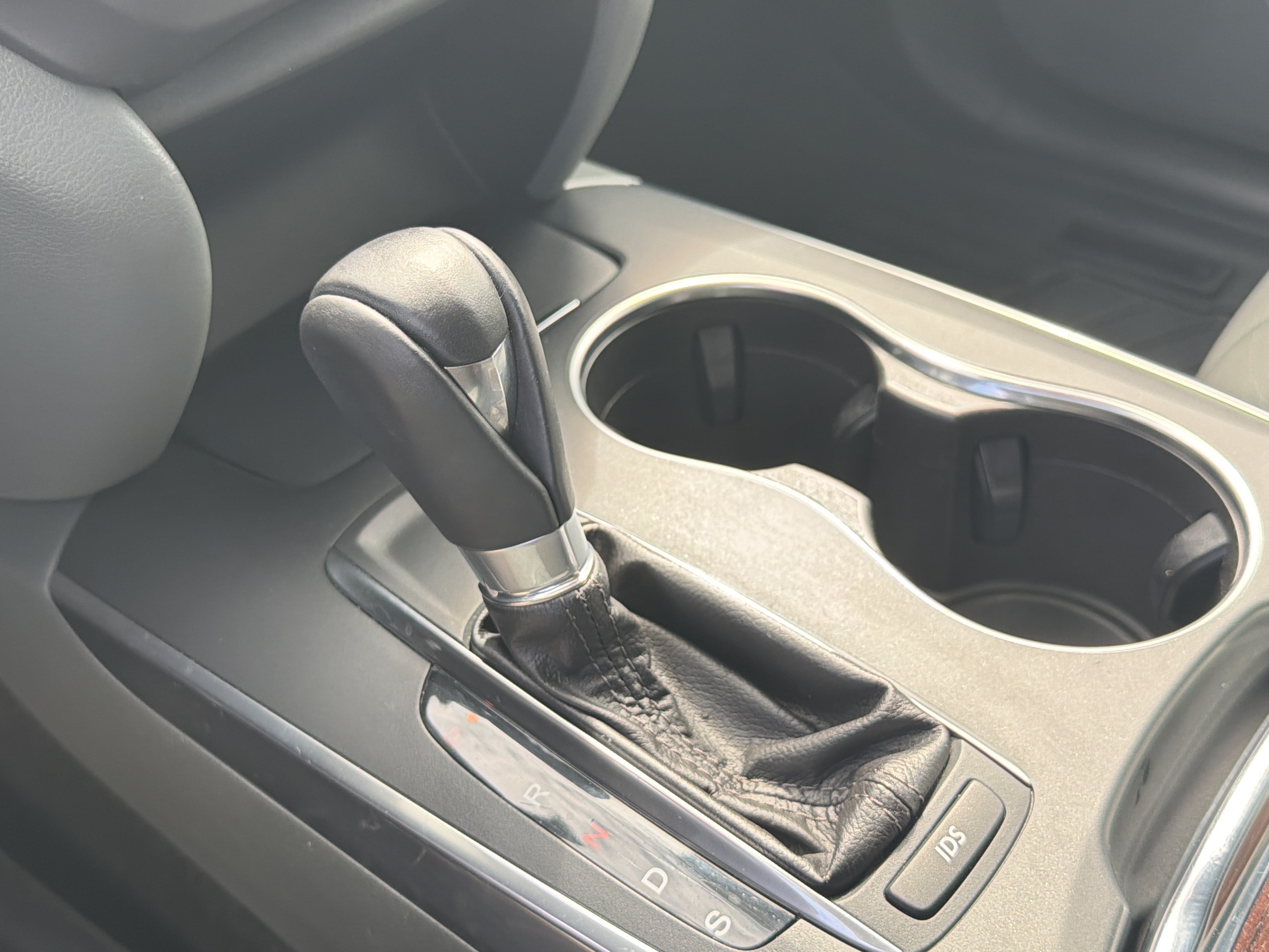 Used 2015 Acura MDX w/ Technology Package FWD image 26