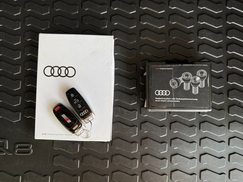 Used 2022 Audi SQ8 Prestige w/ Prestige Package image 28